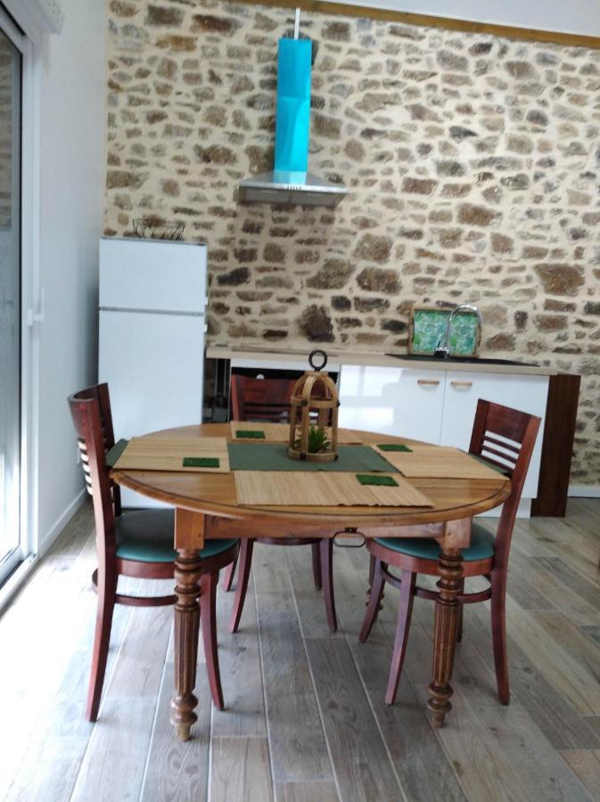 Les Petits Gites Ernée Dış mekan fotoğraf
